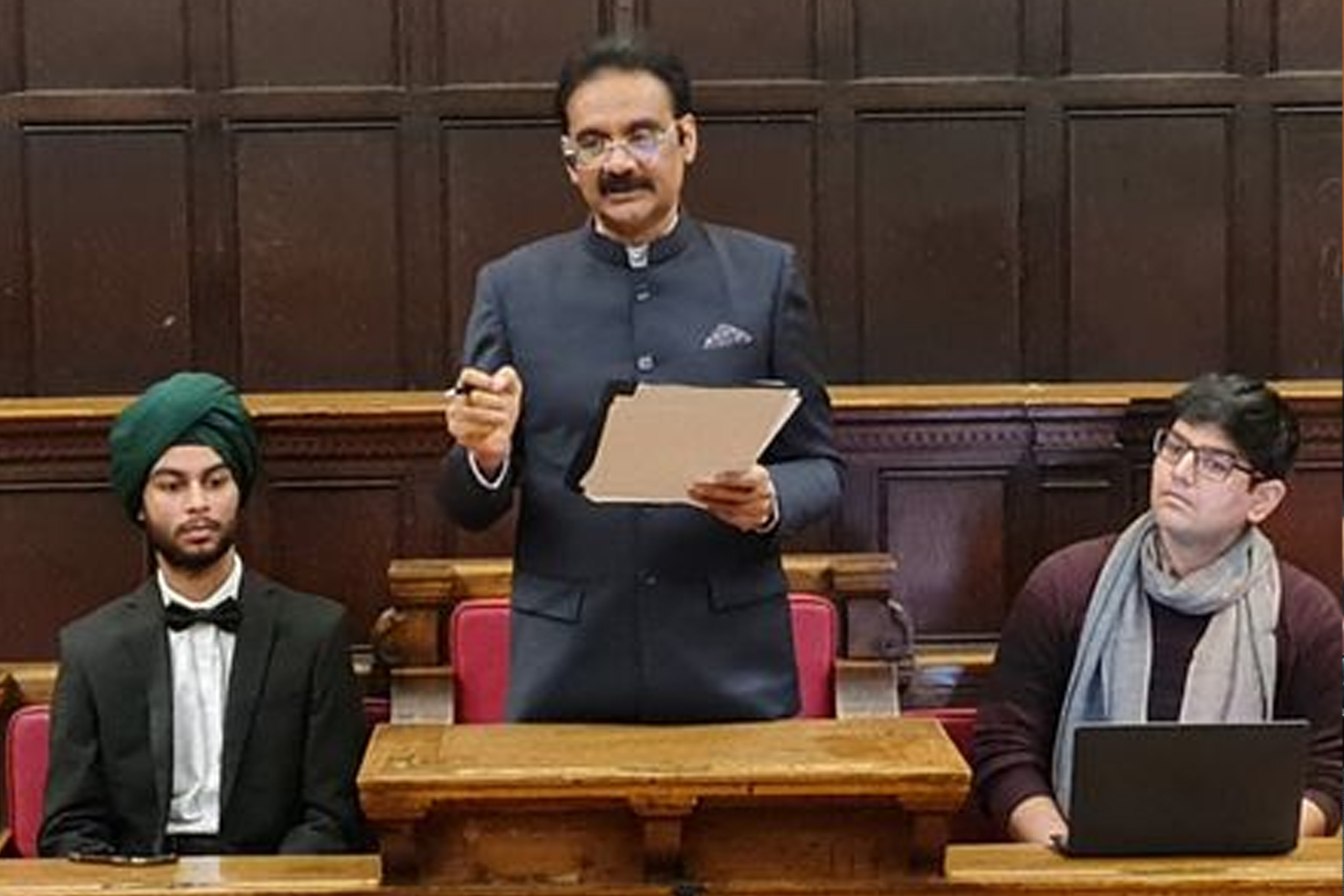 Recognized for his leadership in education and public service, Dr. Ashok Kumar Mittal was invited to the University of Oxford.